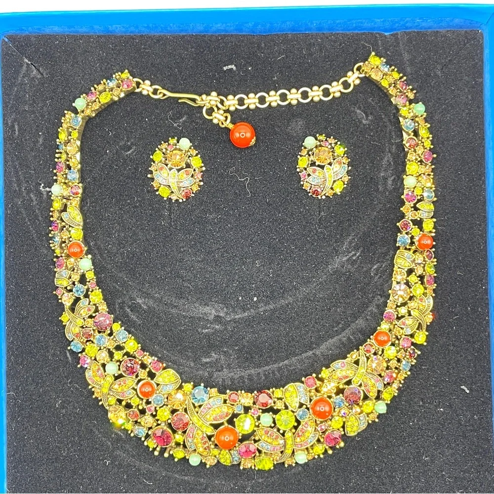 HEIDI DAUS Fantasy in Flight Crystal Dragonfly Collar Necklace Pierced Earrings